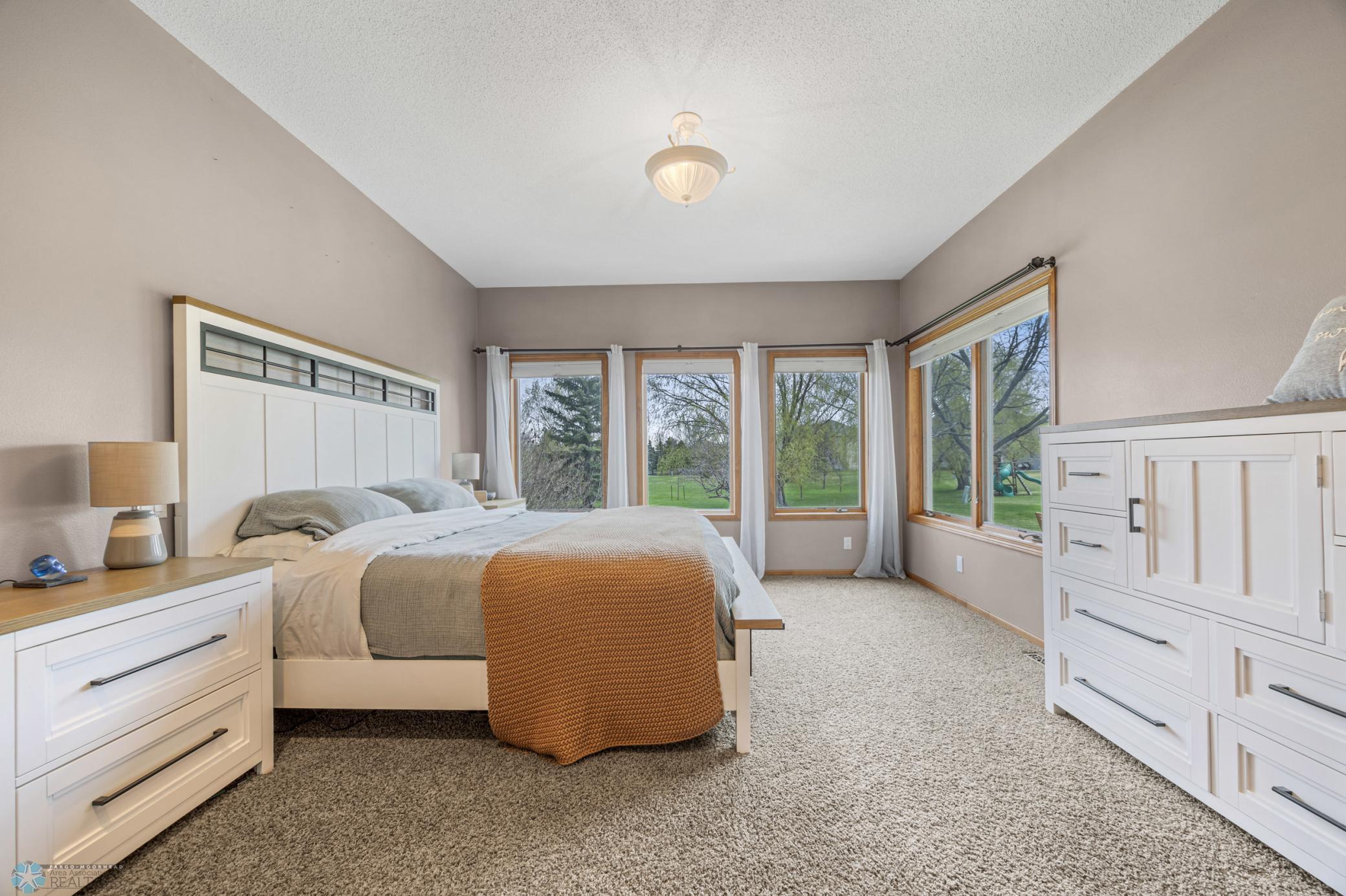 4226 Timberline Drive, Fargo, North Dakota image 24