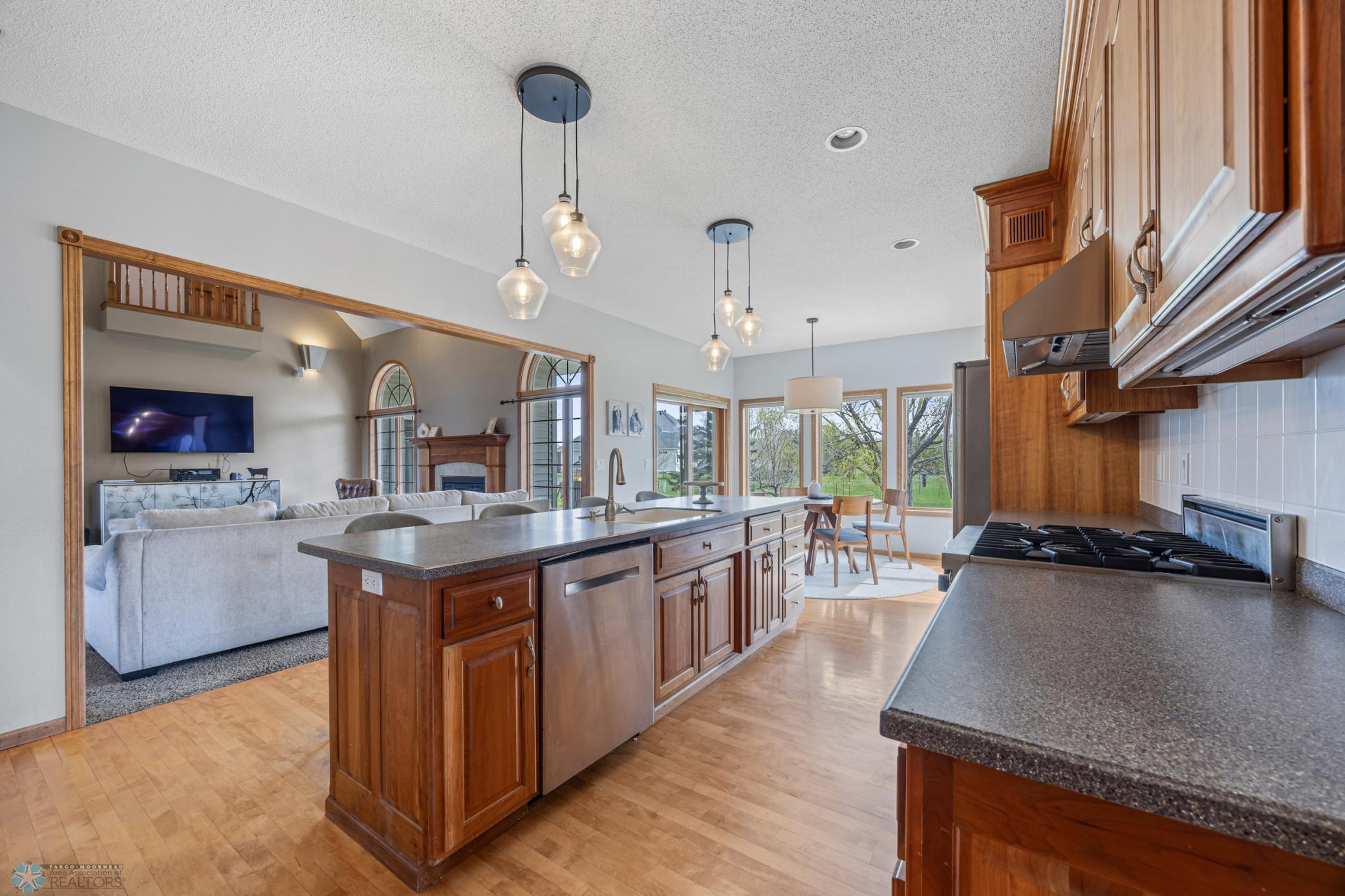 4226 Timberline Drive, Fargo, North Dakota image 18