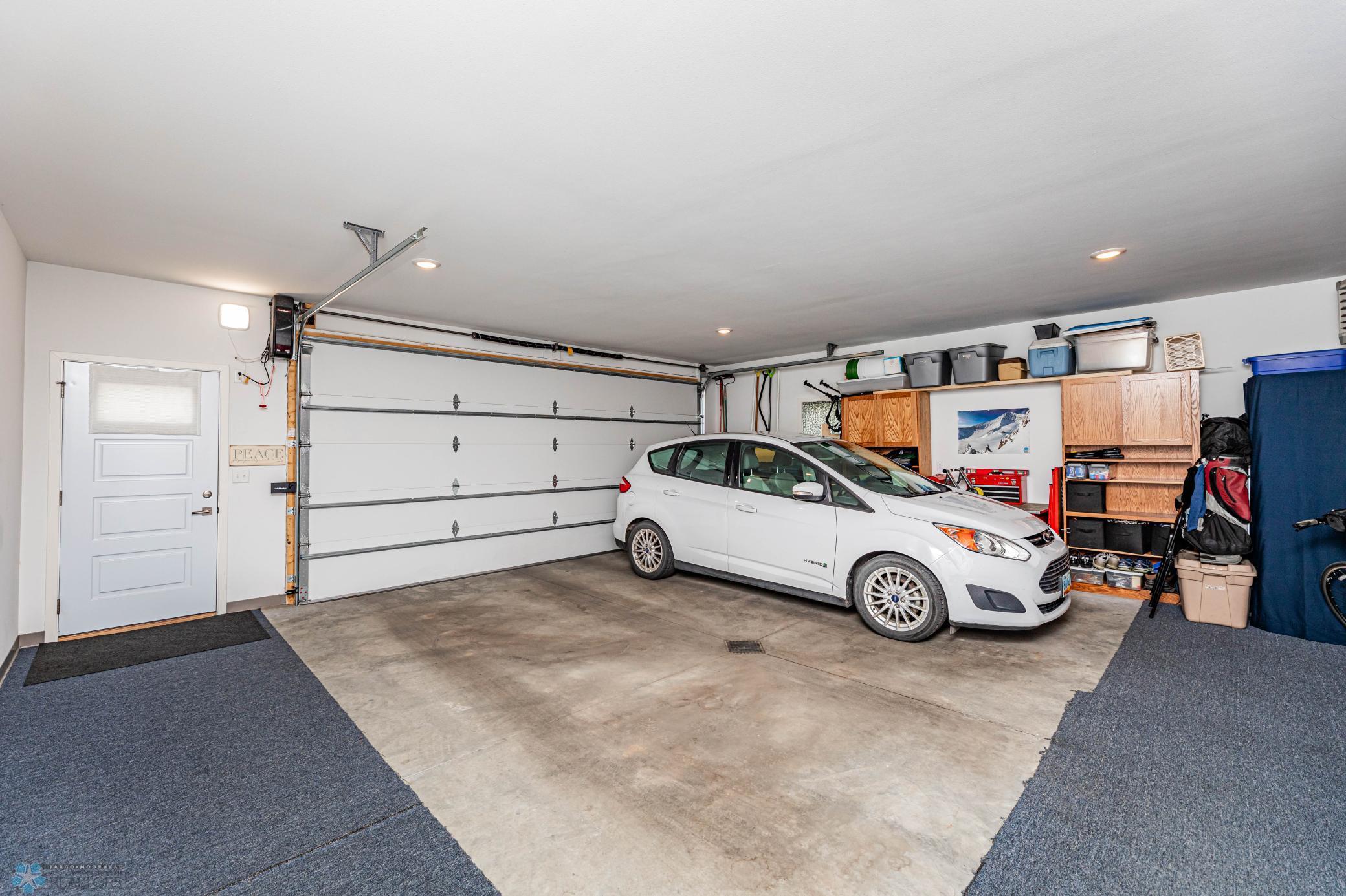 Fargo, North Dakota 58102, United States, 3 Bedrooms Bedrooms, ,2 BathroomsBathrooms,Residential,Active,203142