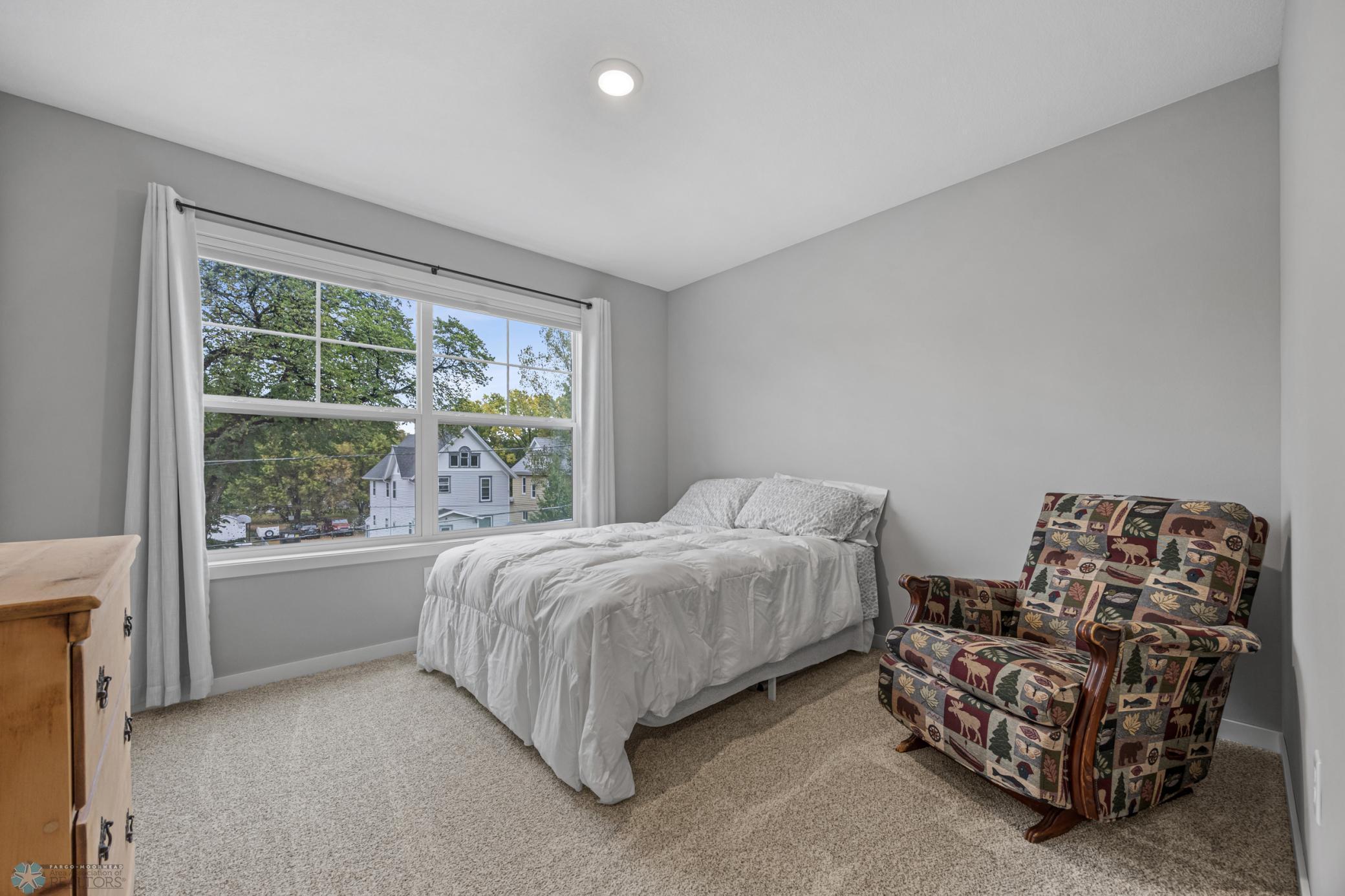 Fargo, North Dakota 58102, United States, 3 Bedrooms Bedrooms, ,2 BathroomsBathrooms,Residential,Active,203142