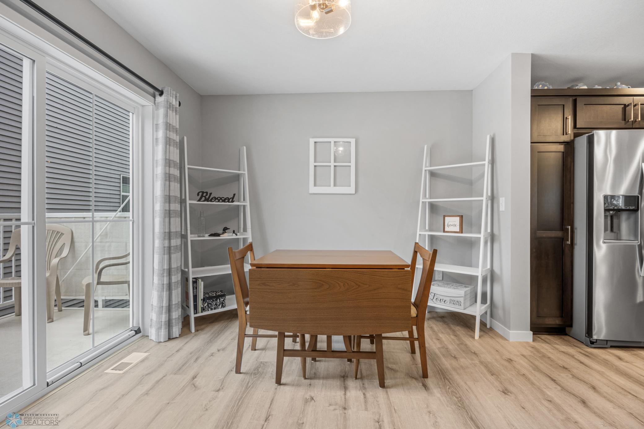 Fargo, North Dakota 58102, United States, 3 Bedrooms Bedrooms, ,2 BathroomsBathrooms,Residential,Active,203142