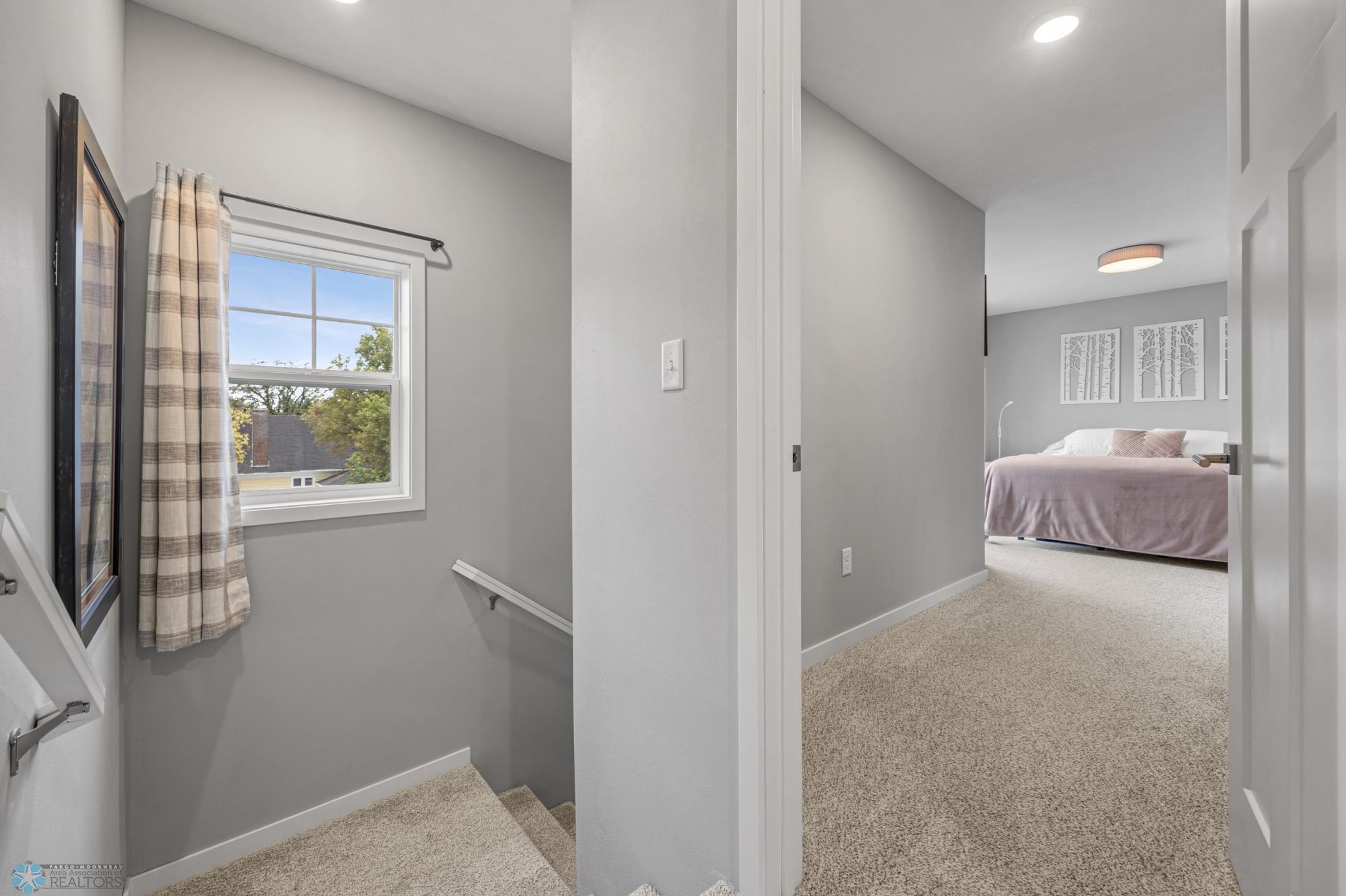 Fargo, North Dakota 58102, United States, 3 Bedrooms Bedrooms, ,2 BathroomsBathrooms,Residential,Active,203142