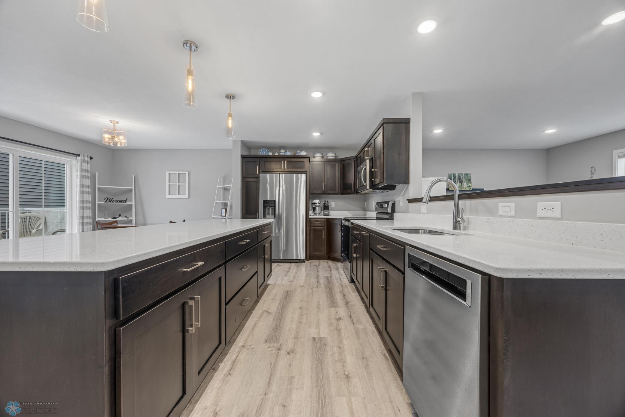 Fargo, North Dakota 58102, United States, 3 Bedrooms Bedrooms, ,2 BathroomsBathrooms,Residential,Active,203142