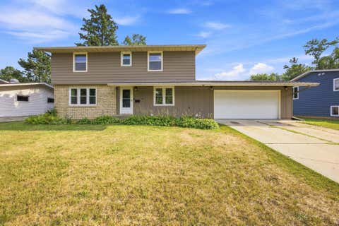 Homes For Sale - 1002 24th Avenue<br/> Fargo, ND 58103