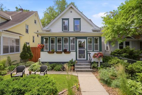 Homes For Sale - 1008 Charles Avenue<br/> Saint Paul, MN 55104