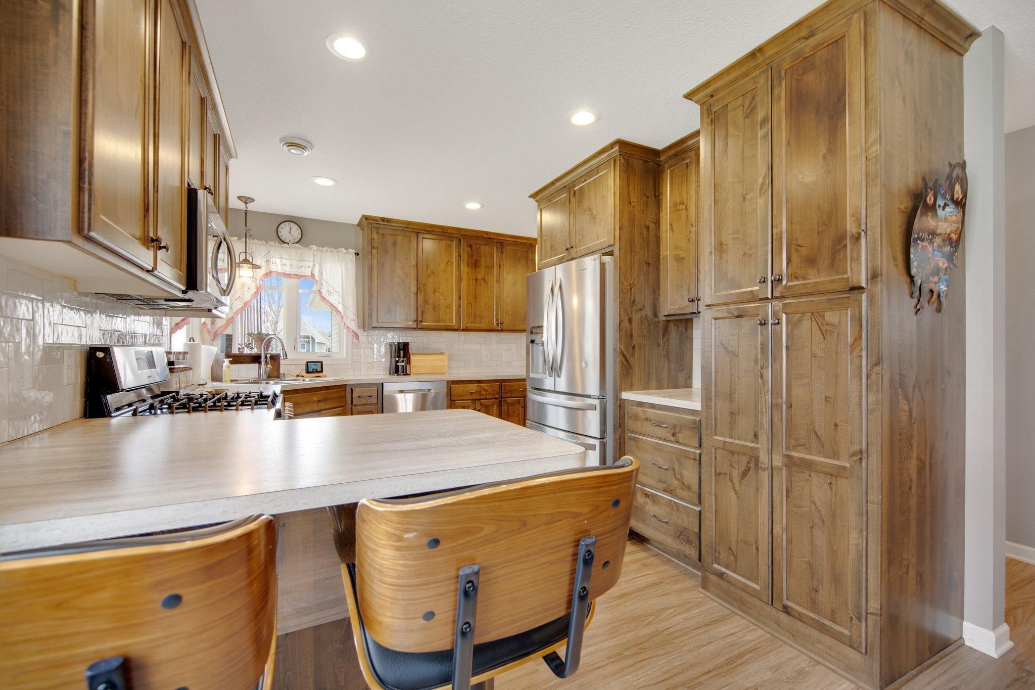 552 Roosevelt Street, Cambridge, Minnesota image 2