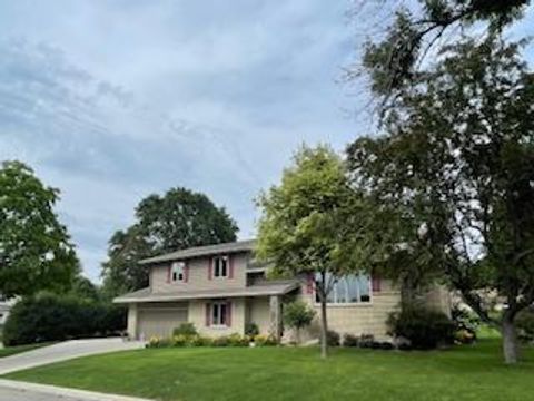 Homes For Sale - 319 Garden Road<br/> Freeborn County, Albert Lea, MN 56007