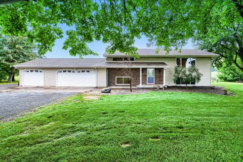 Homes For Sale - 26463 Olinda Trail<br/> Lindstrom, MN 55045