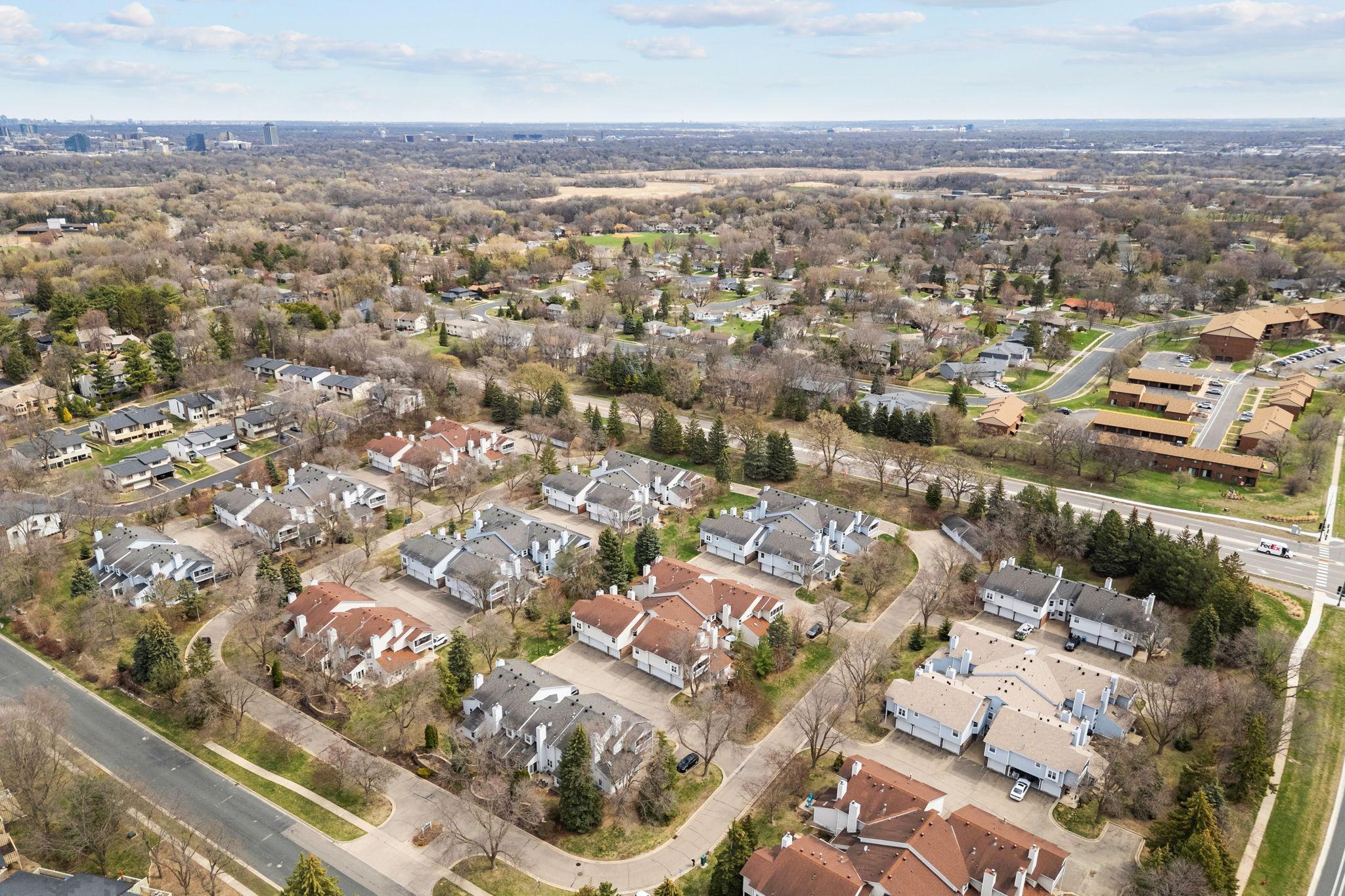 5342 Highpointe Drive, Minneapolis, Minnesota image 30