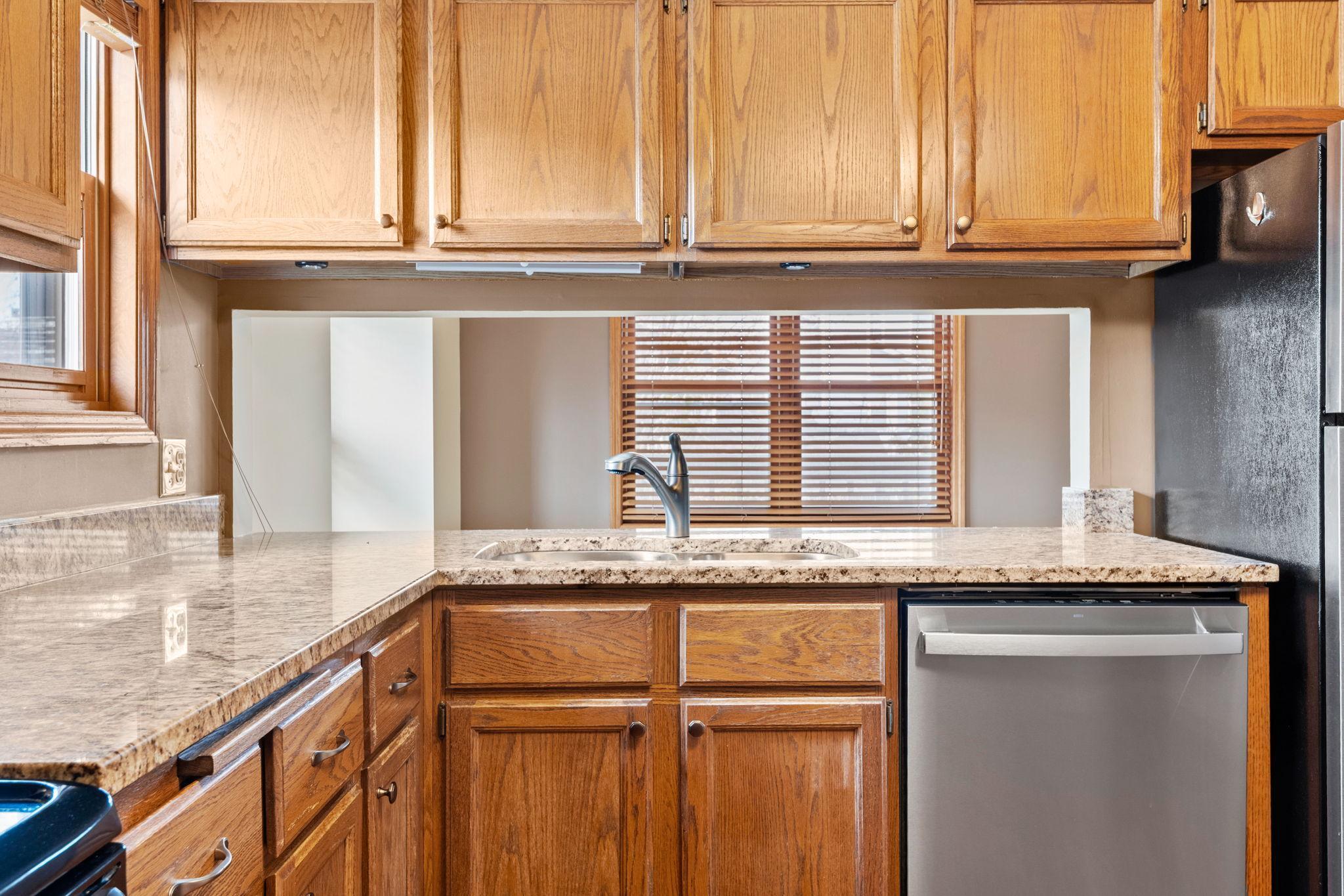5342 Highpointe Drive, Minneapolis, Minnesota image 5
