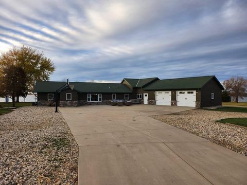 Homes For Sale - 1653 Edgewater Drive<br/> Lake Benton, MN 56149