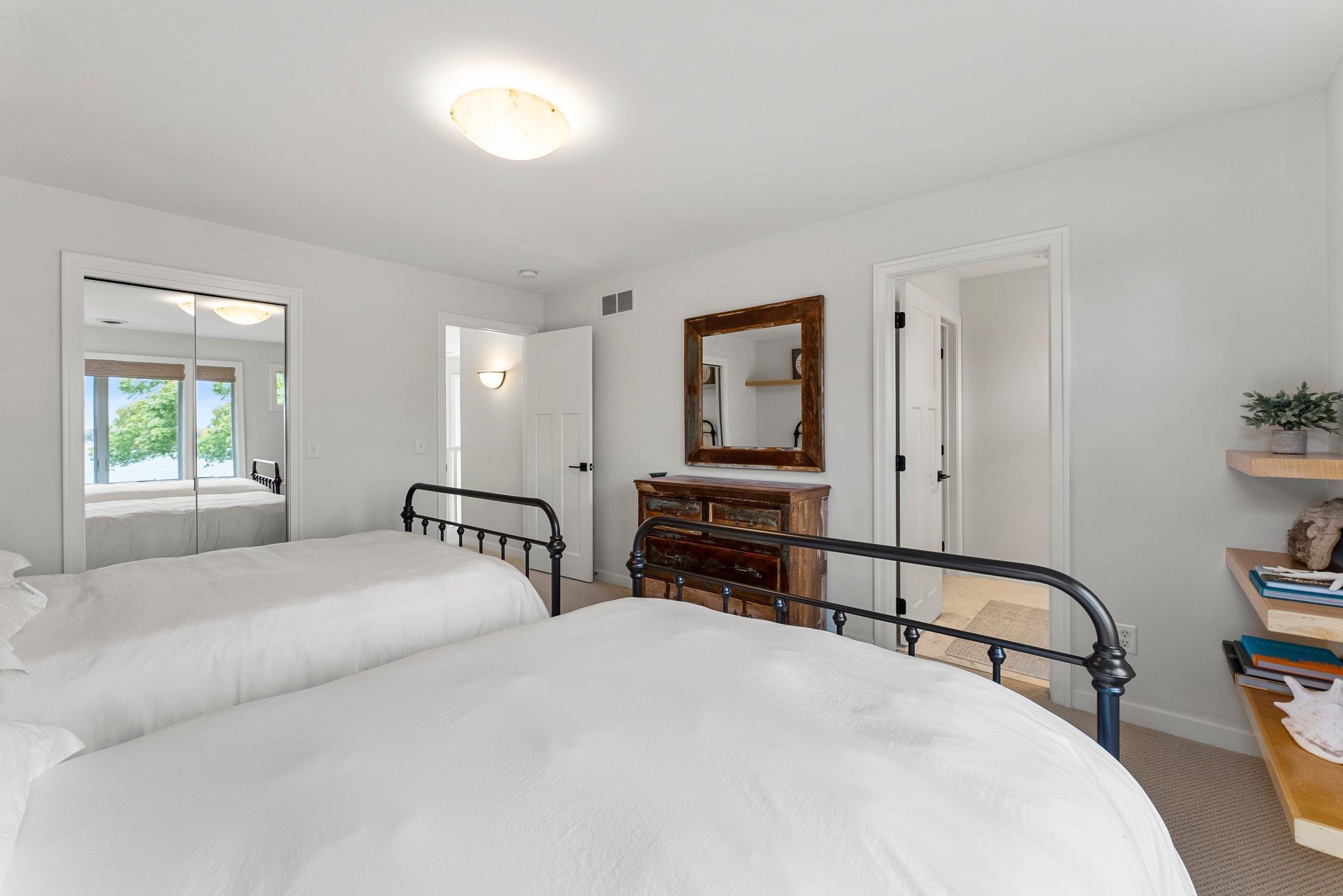 2625 Woodbridge Road, Wayzata, Minnesota image 38
