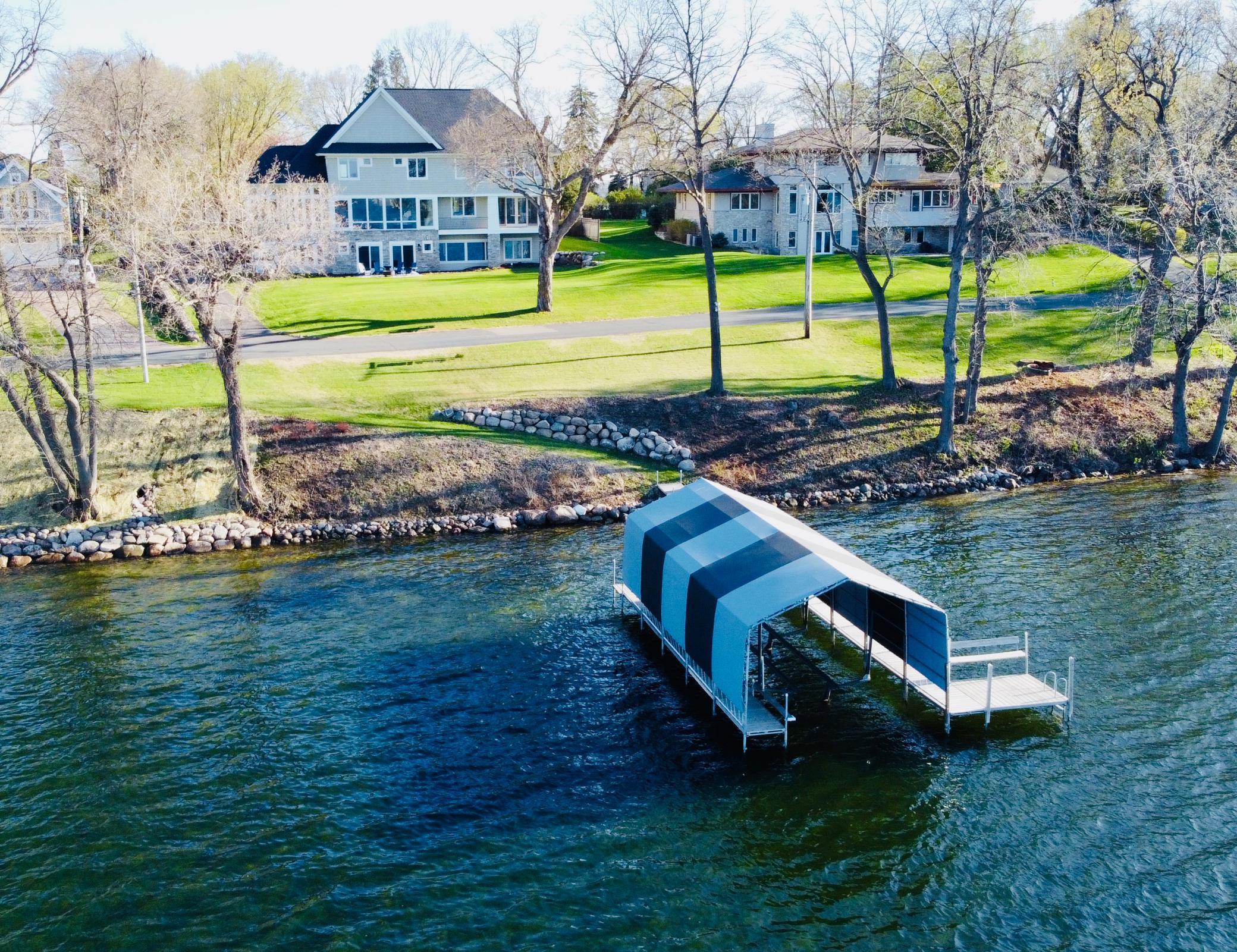 2625 Woodbridge Road, Wayzata, Minnesota image 4