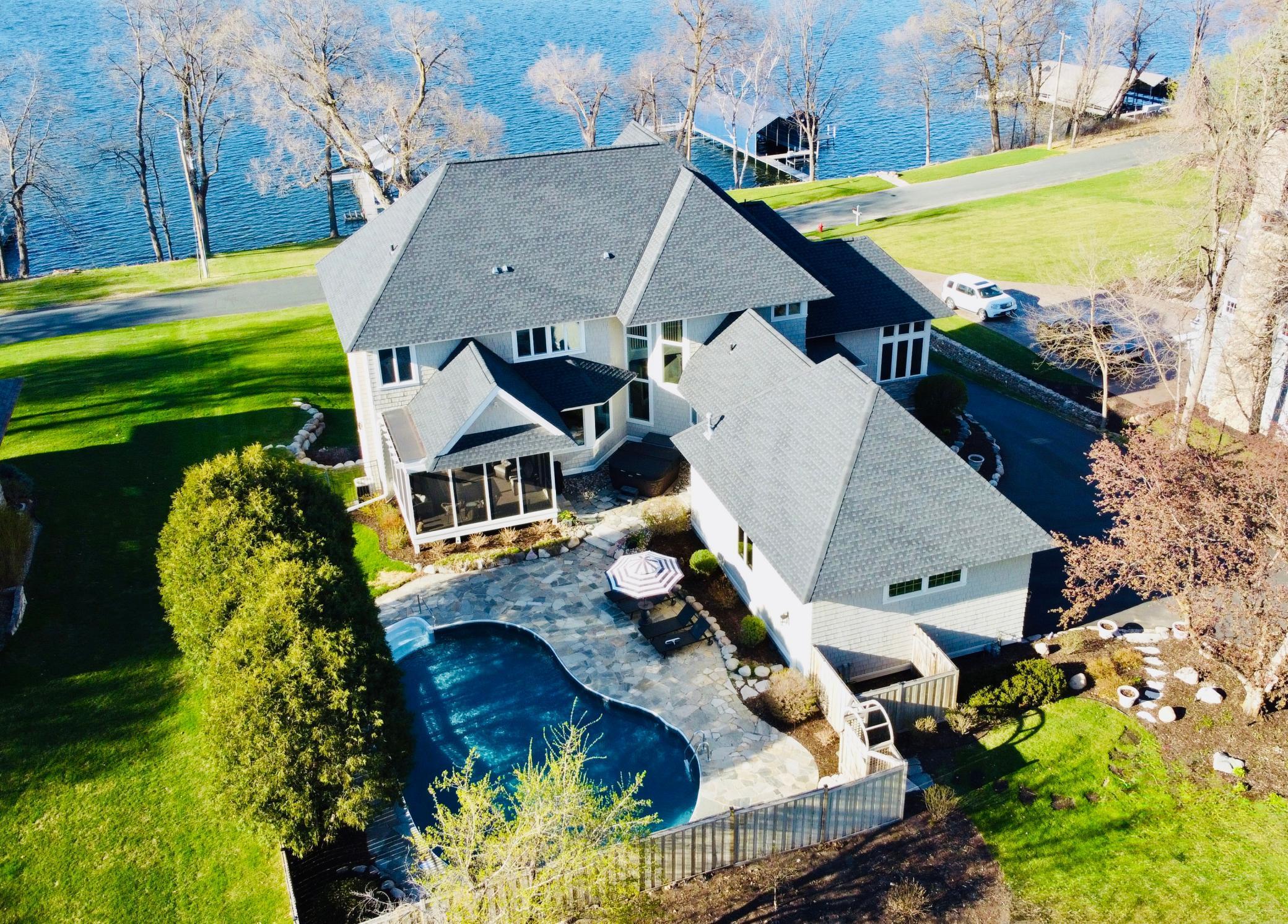 2625 Woodbridge Road, Wayzata, Minnesota image 1
