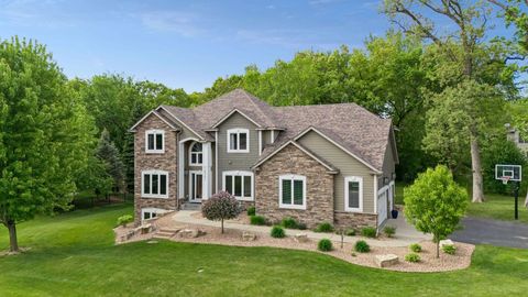 Homes For Sale - 18291 Jacquard Path<br/> Dakota County, Lakeville, MN 55044