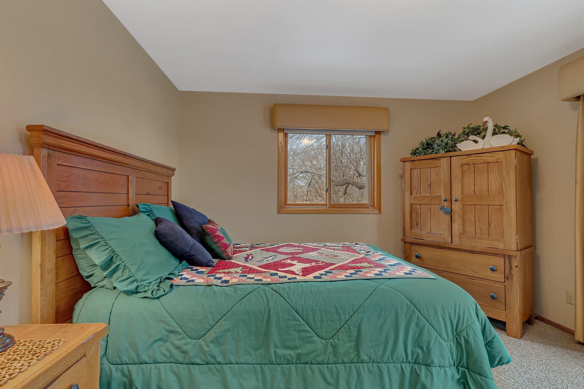 19558 Elmcrest Road, Richmond, Minnesota image 12