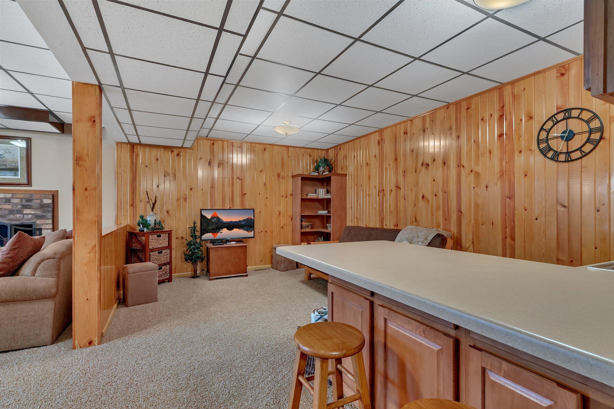 19558 Elmcrest Road, Richmond, Minnesota image 18