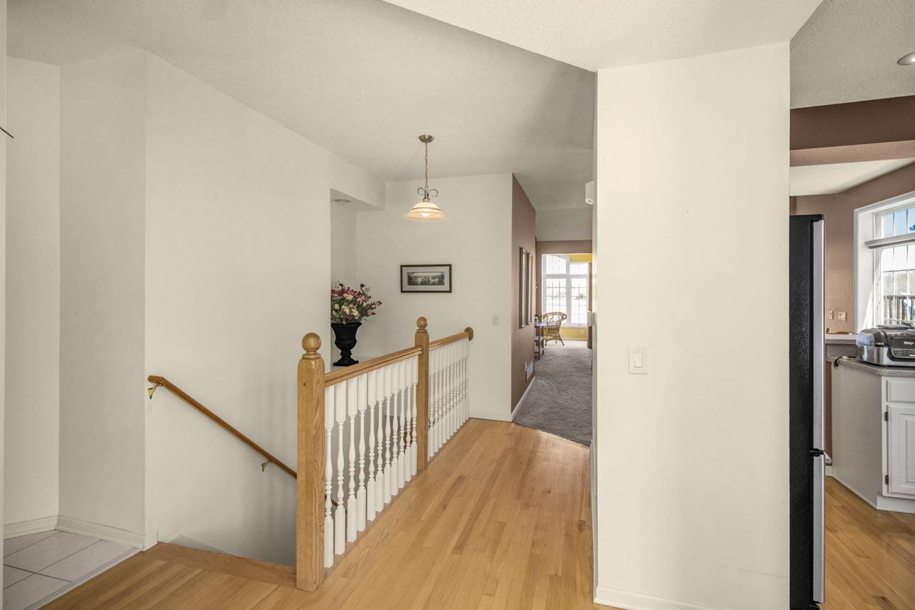 18296 Cattail Court, Eden Prairie, Minnesota image 3