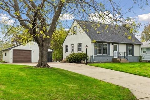 Homes For Sale - 2216 Thorndale Avenue<br/> Ramsey County, Saint Paul, MN 55112