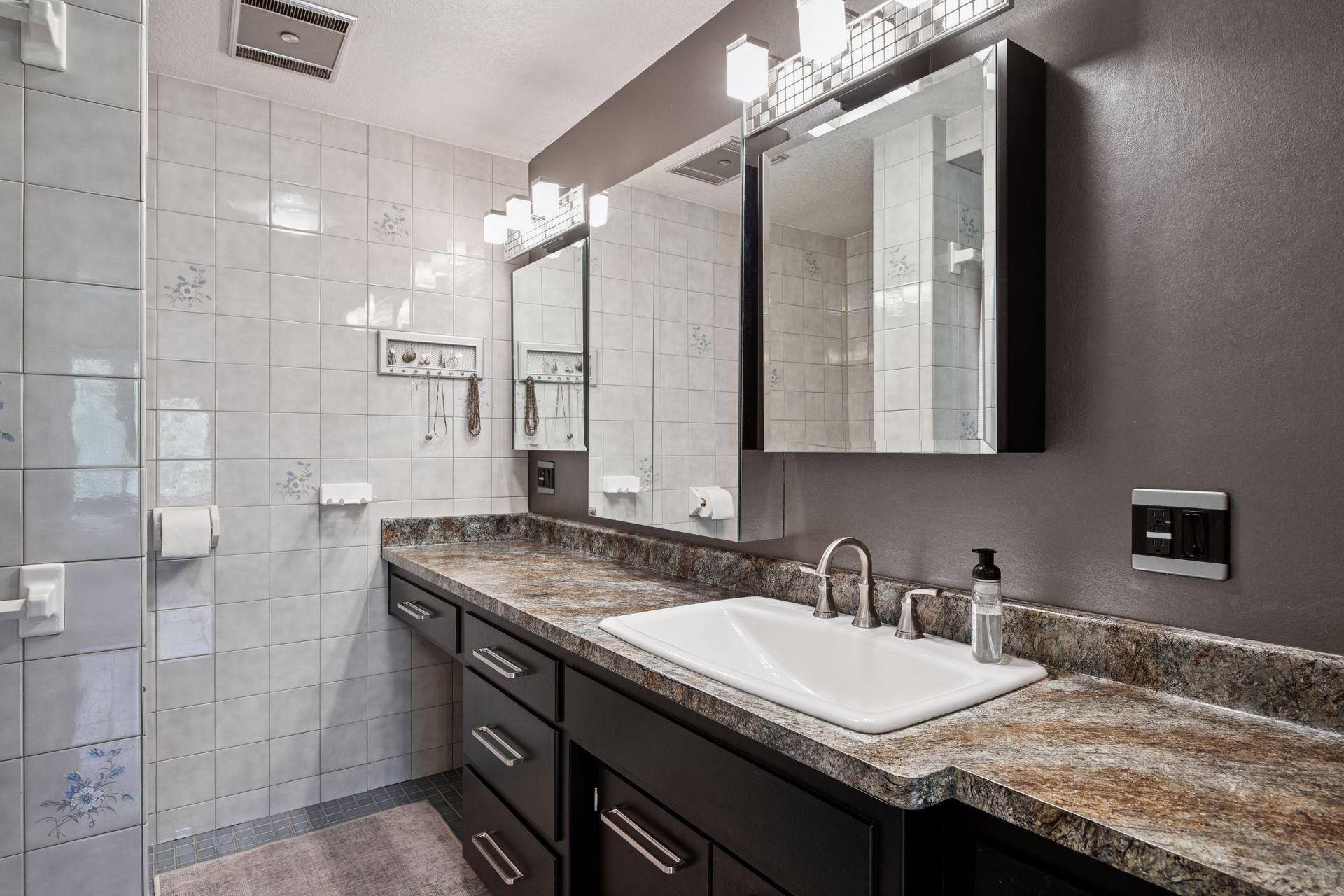 214 Plainview Drive, River Falls, Wisconsin image 22