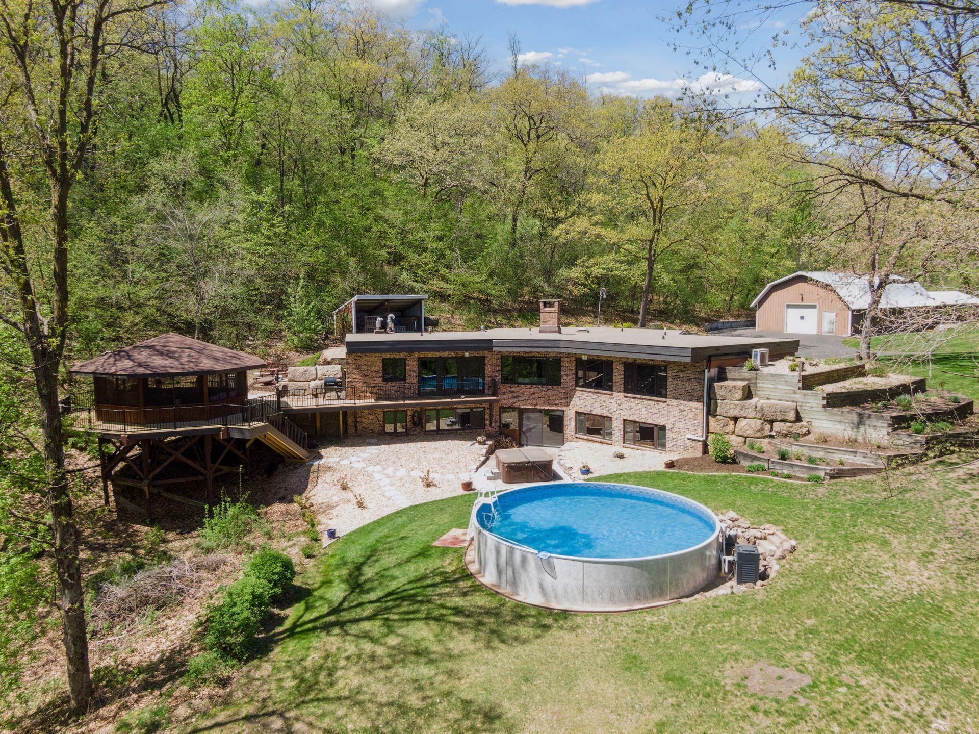 214 Plainview Drive, River Falls, Wisconsin image 4