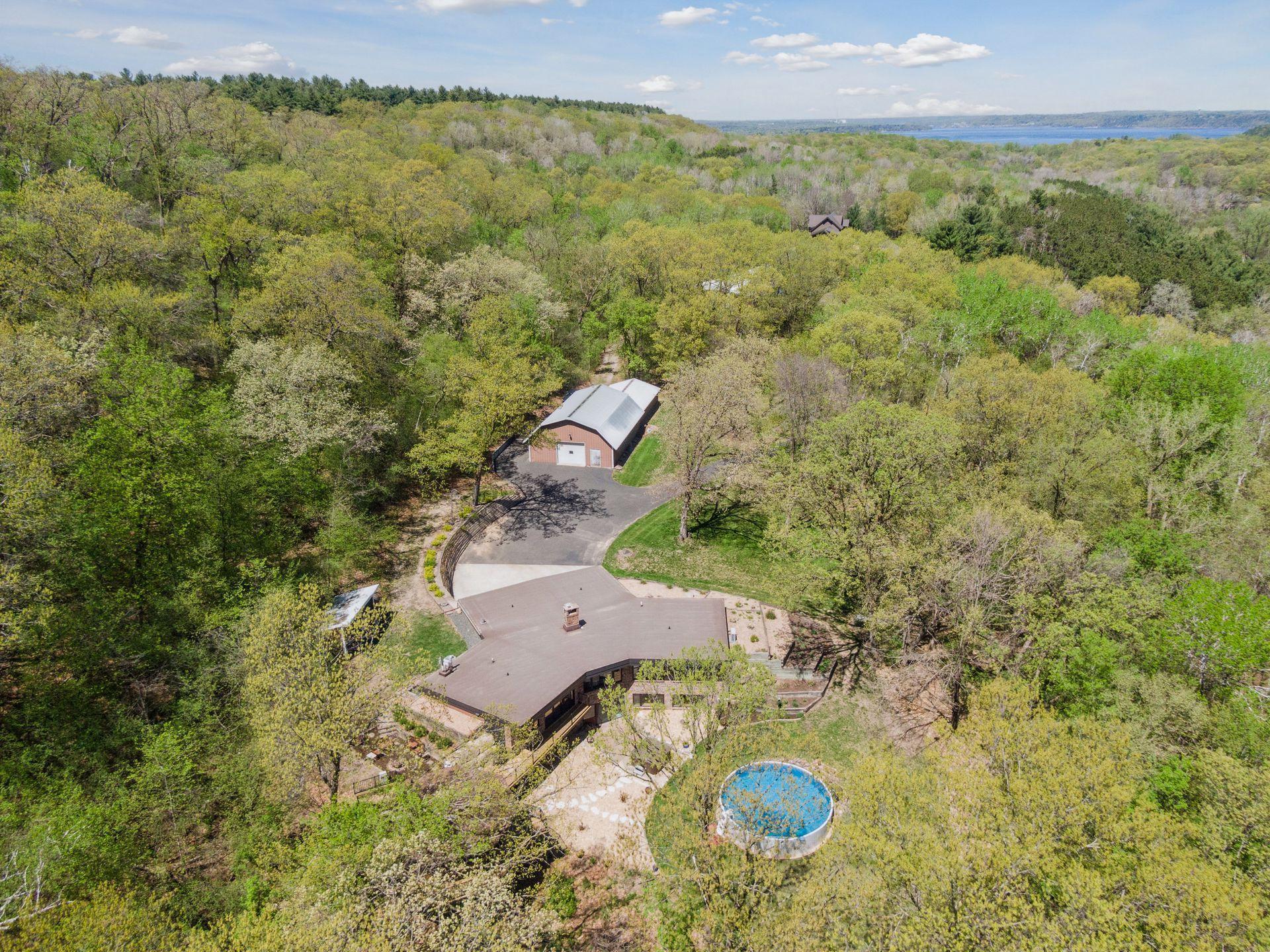 214 Plainview Drive, River Falls, Wisconsin image 5
