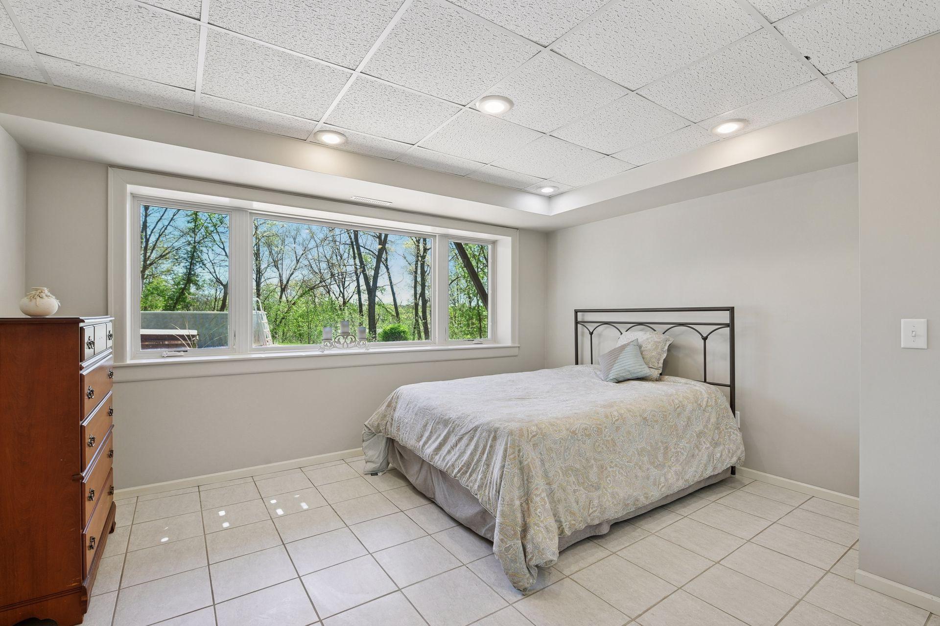 214 Plainview Drive, River Falls, Wisconsin image 32