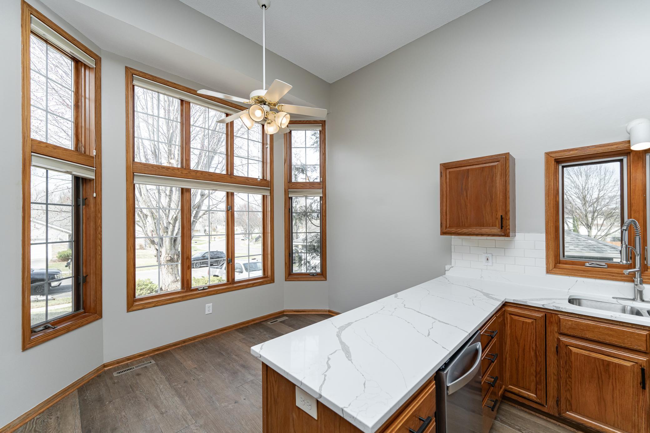 5216 Castlewood Lane, Rochester, Minnesota image 5