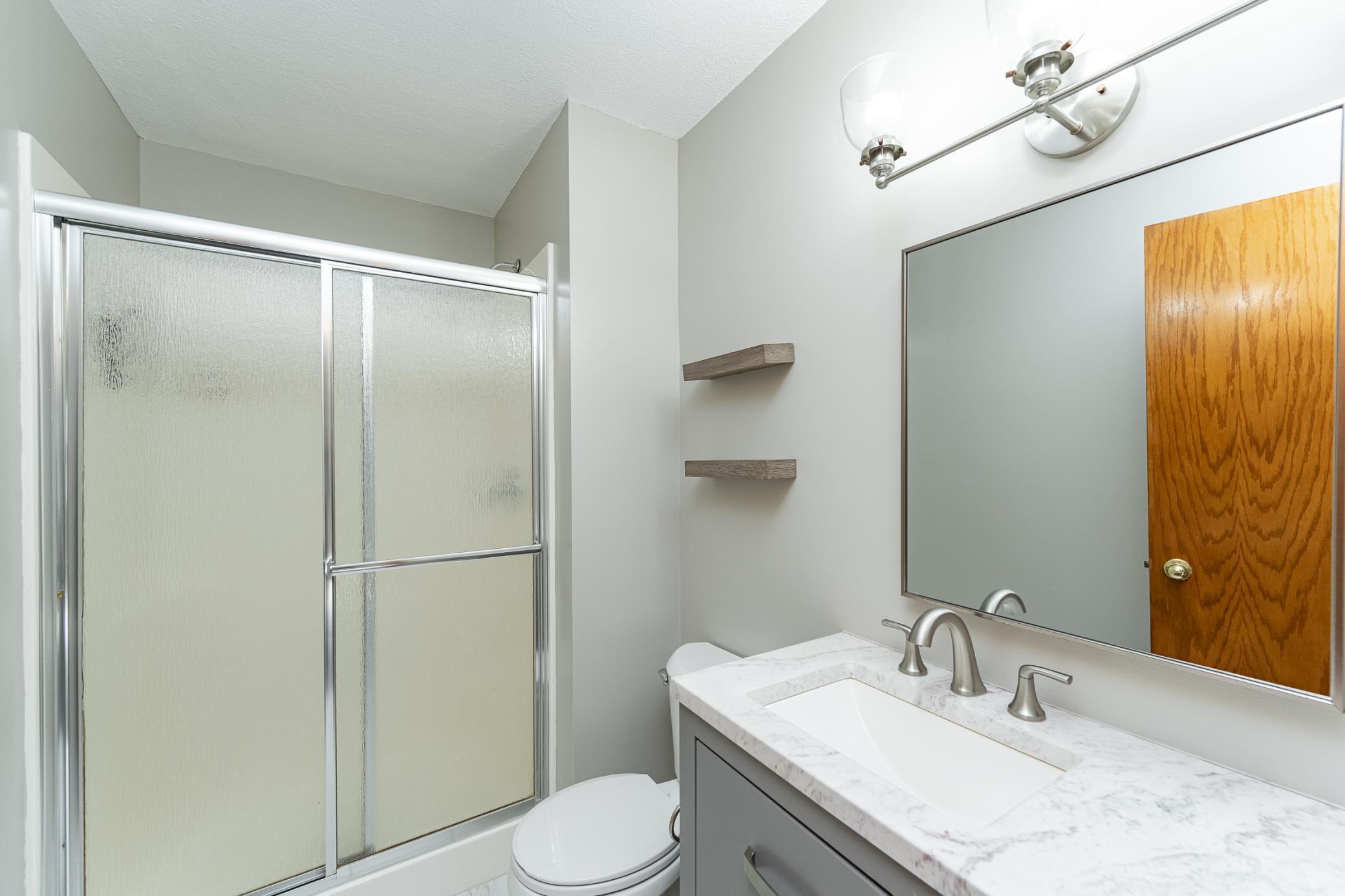 5216 Castlewood Lane, Rochester, Minnesota image 16