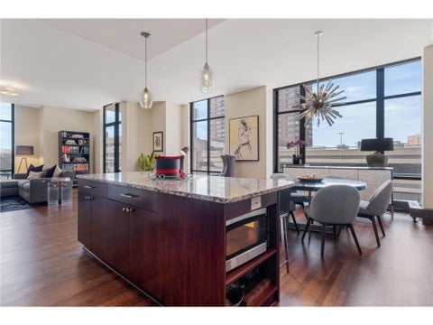 Condo For Rent - 201 S 11th Street<br/> Hennepin County, Minneapolis, MN 55403