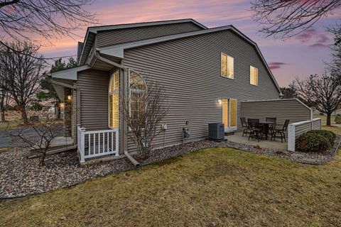 Homes For Sale - 11247 16th Street<br/> Saint Michael, MN 55376