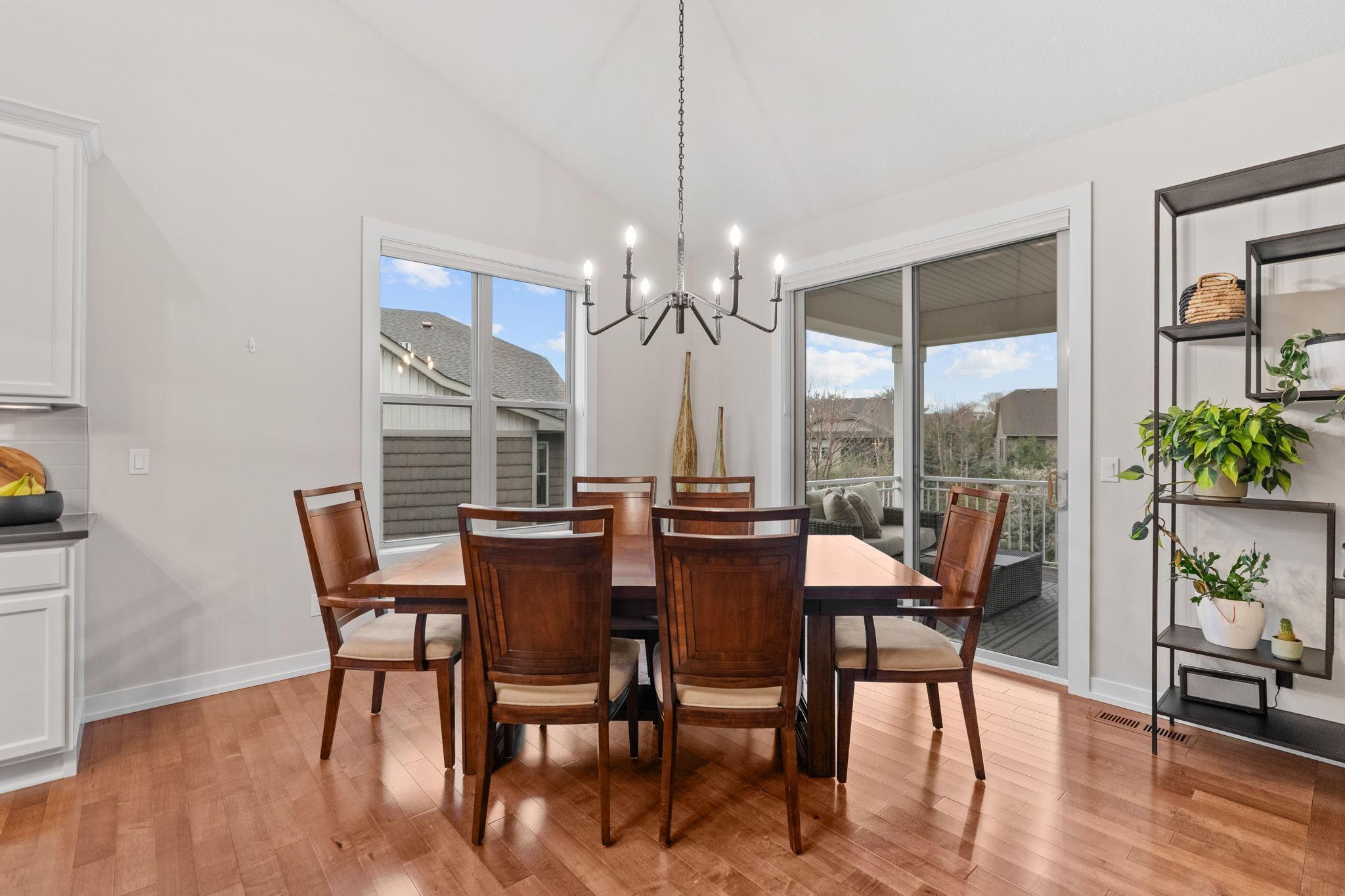 10780 Lyndale Bluffs Trail, Minneapolis, Minnesota image 19