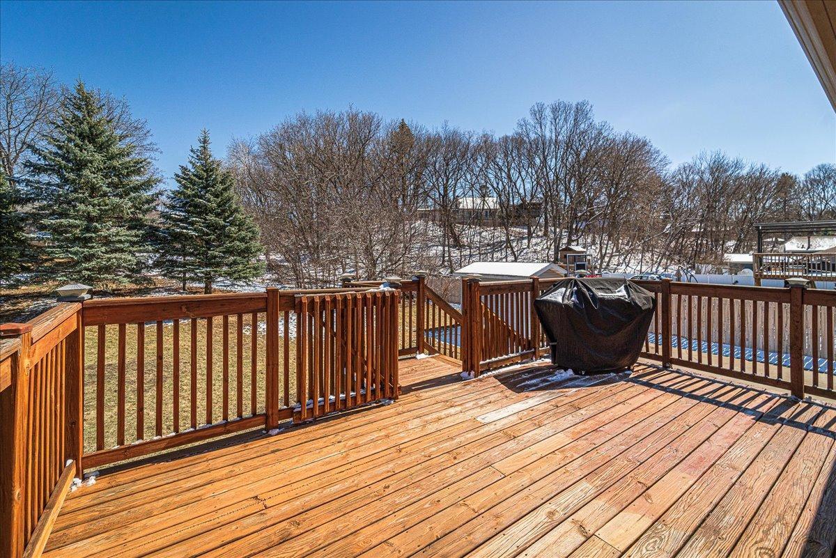 12301 Michelle Circle, Burnsville, Minnesota image 38