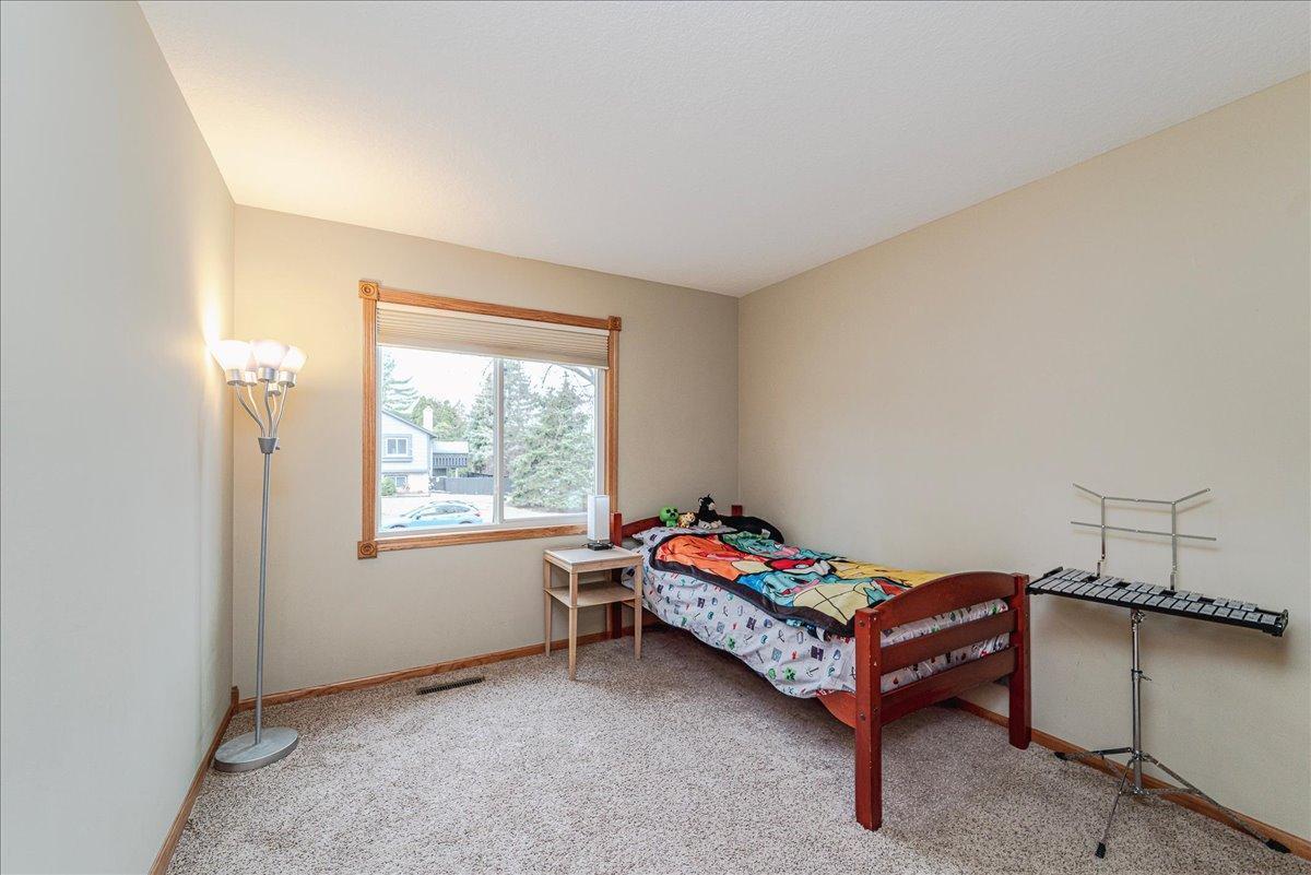 12301 Michelle Circle, Burnsville, Minnesota image 15