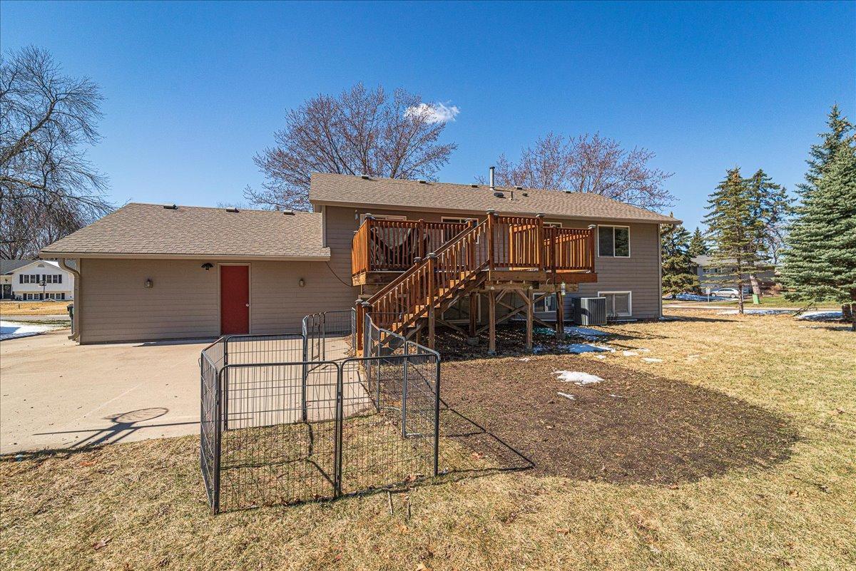 12301 Michelle Circle, Burnsville, Minnesota image 32