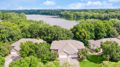 Townhouse For Sale - 10356 Lancaster Lane<br/> Woodbury, MN 55129