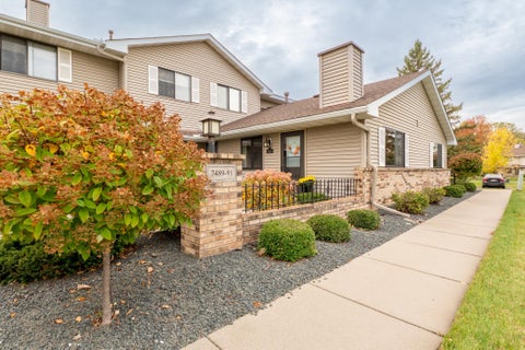 Condo For Sale - 7489 Vinewood Lane<br/> Maple Grove, MN 55311