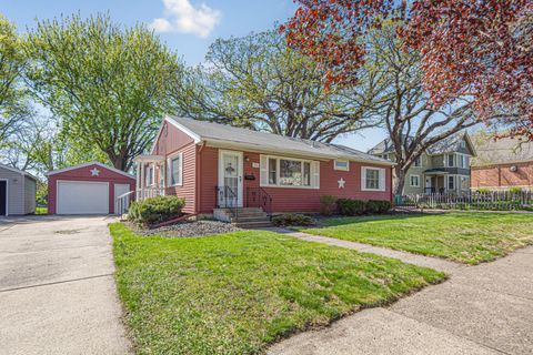 Homes For Sale - 914 S Elm Avenue<br/> Steele County, Owatonna, MN 55060