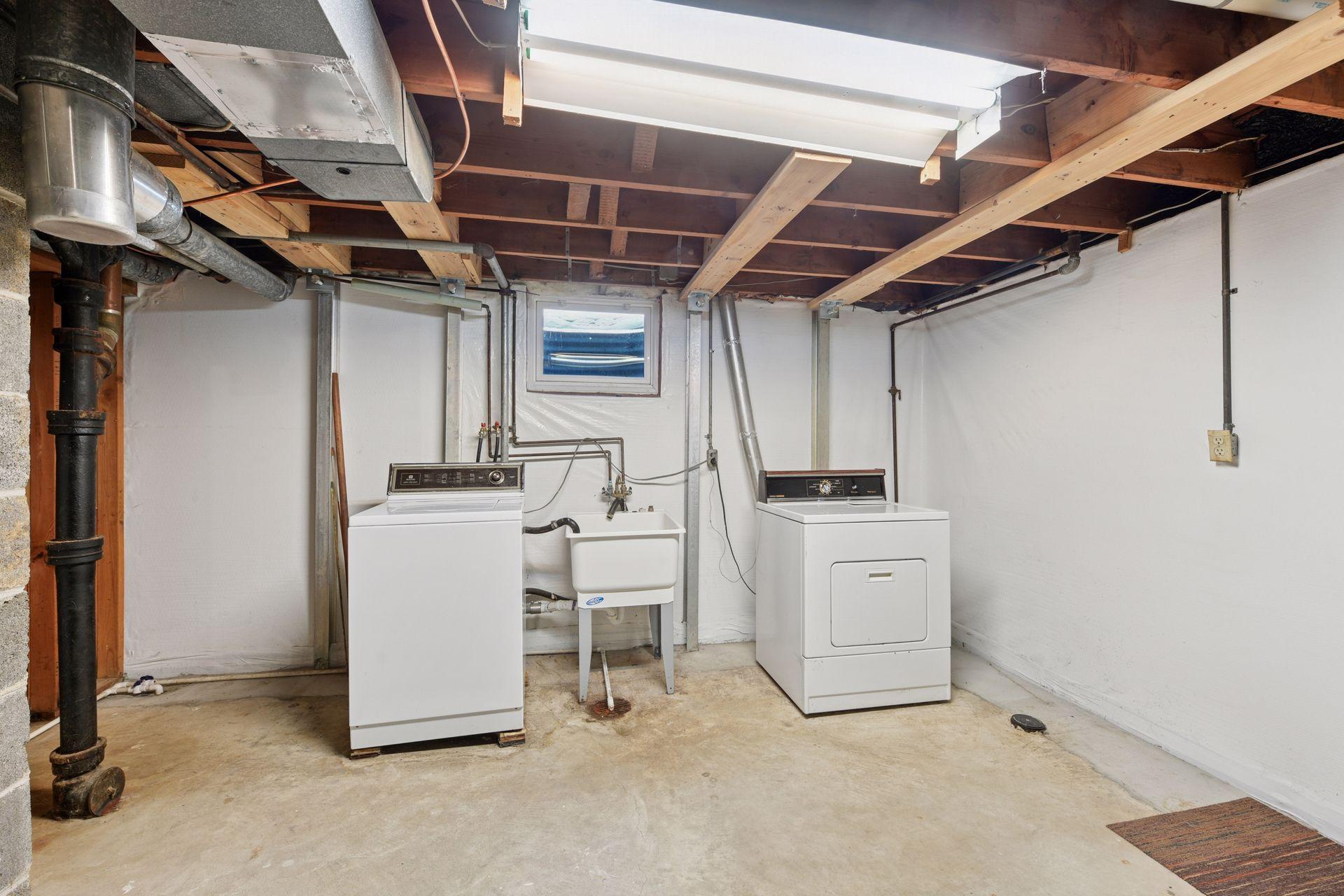 550 Wheeler Drive, Excelsior, Minnesota image 32