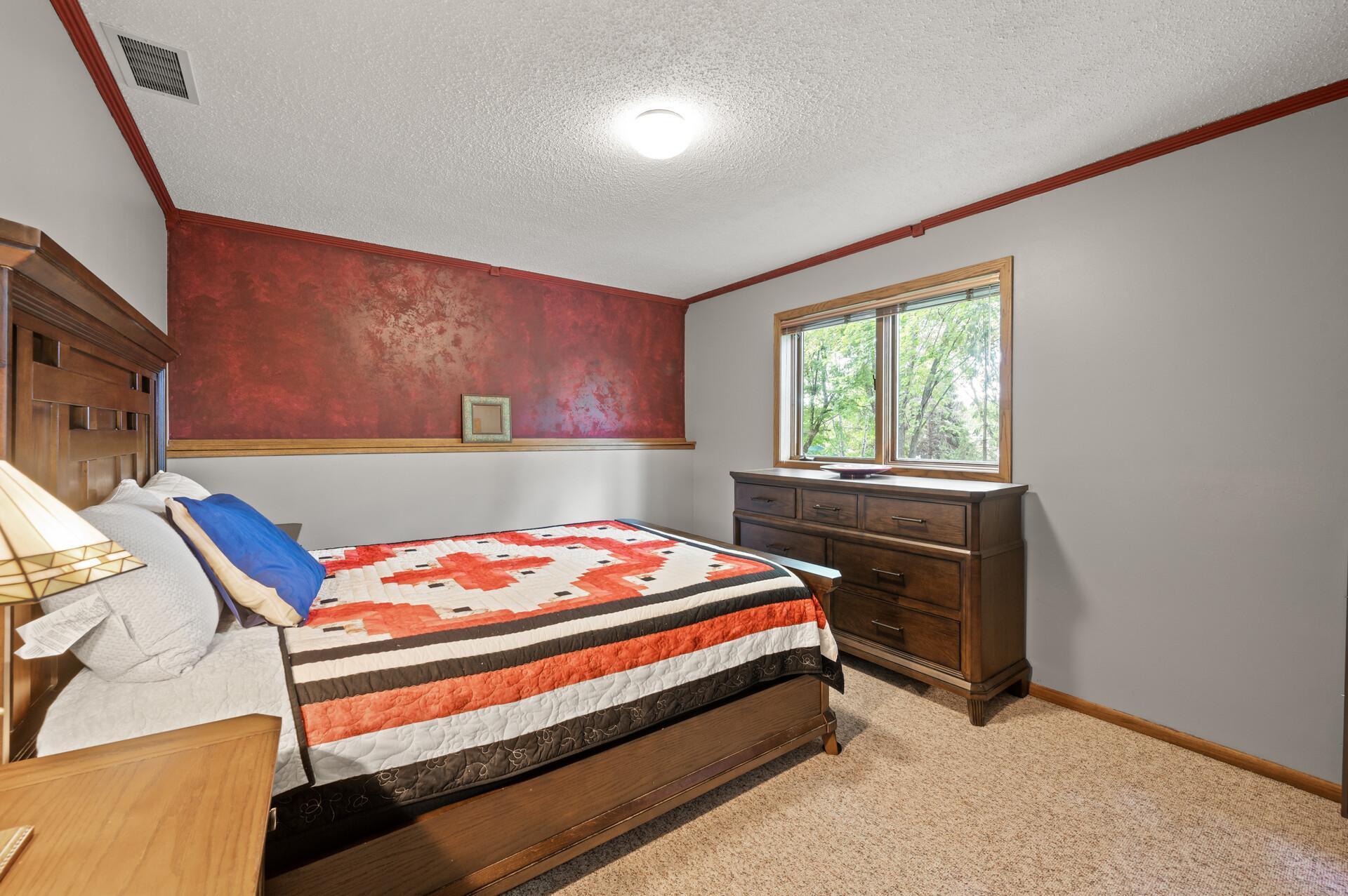 778 Sunset Drive, Eagan, Minnesota image 21