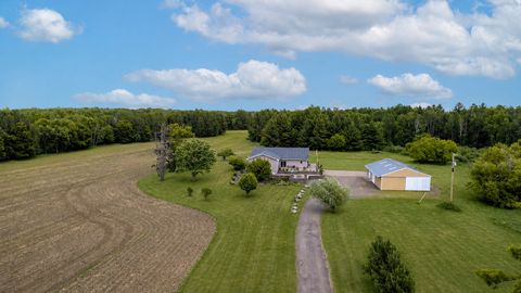 Homes For Sale - 1500 Olympic Street<br/> Braham, MN 55006