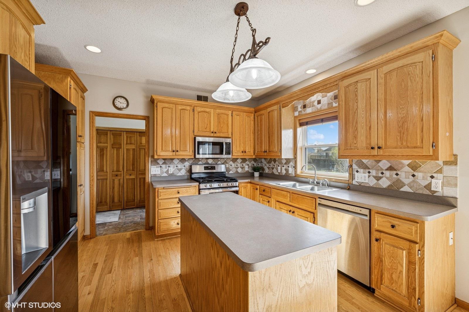 13984 Starlite Drive, Rogers, Minnesota image 18