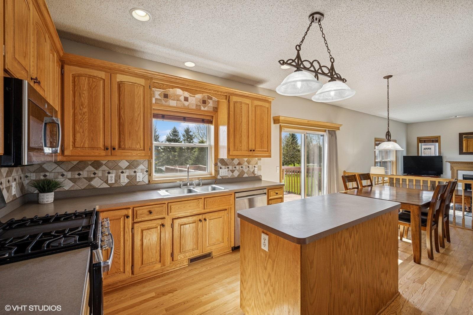 13984 Starlite Drive, Rogers, Minnesota image 19