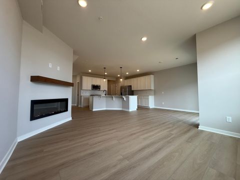 Townhouse For Sale - 14956 Avondale View<br/> Rosemount, MN 55068