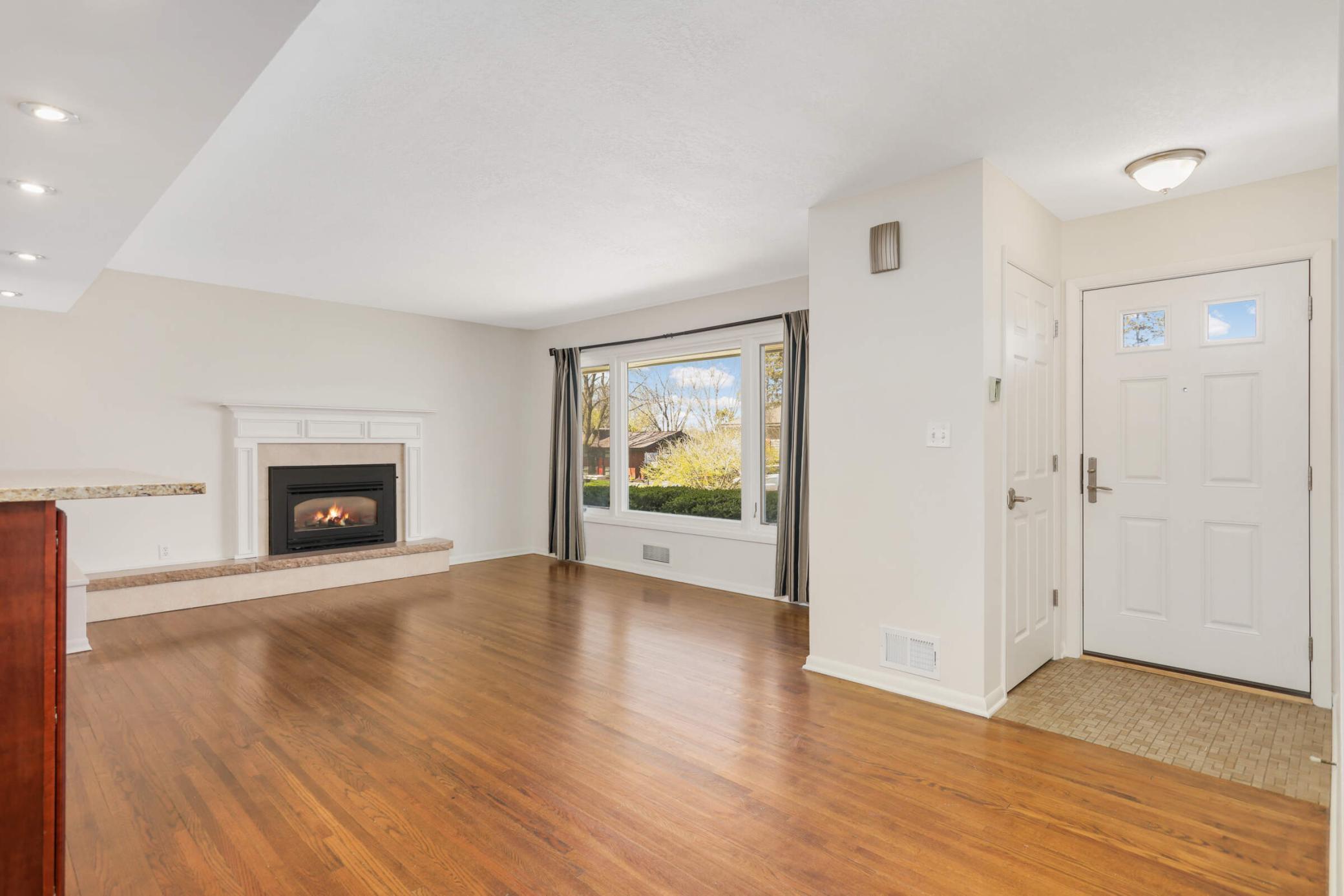 2174 Rosewood Lane, Roseville, Minnesota image 5