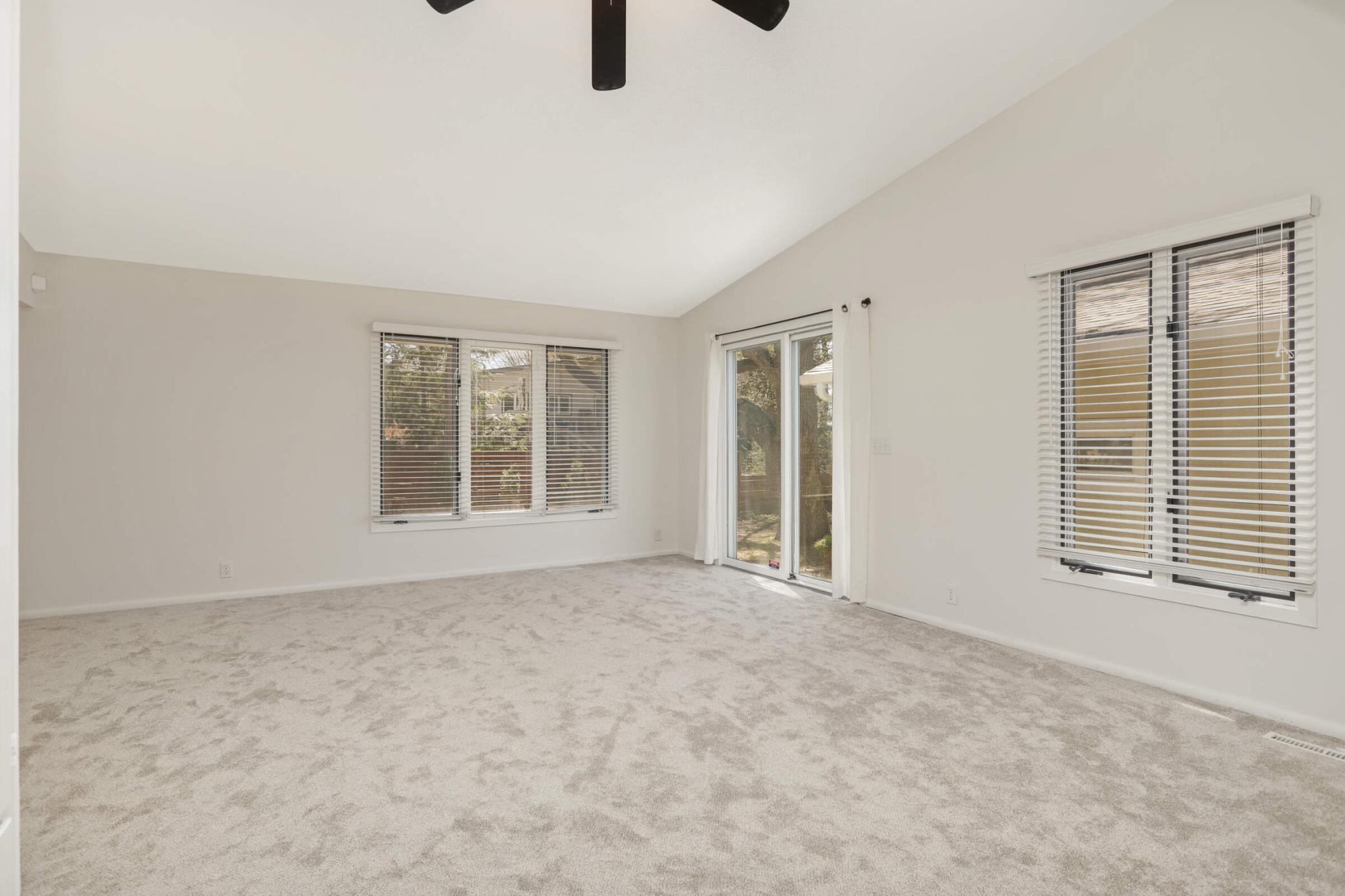 2174 Rosewood Lane, Roseville, Minnesota image 11