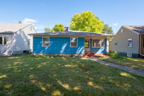 Homes For Sale - 1625 11th Street<br/> Cass County, Fargo, ND 58102