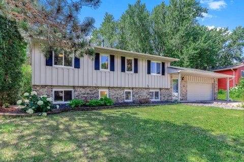 Homes For Sale - 2633 Skyview Court<br/> Stillwater, MN 55082