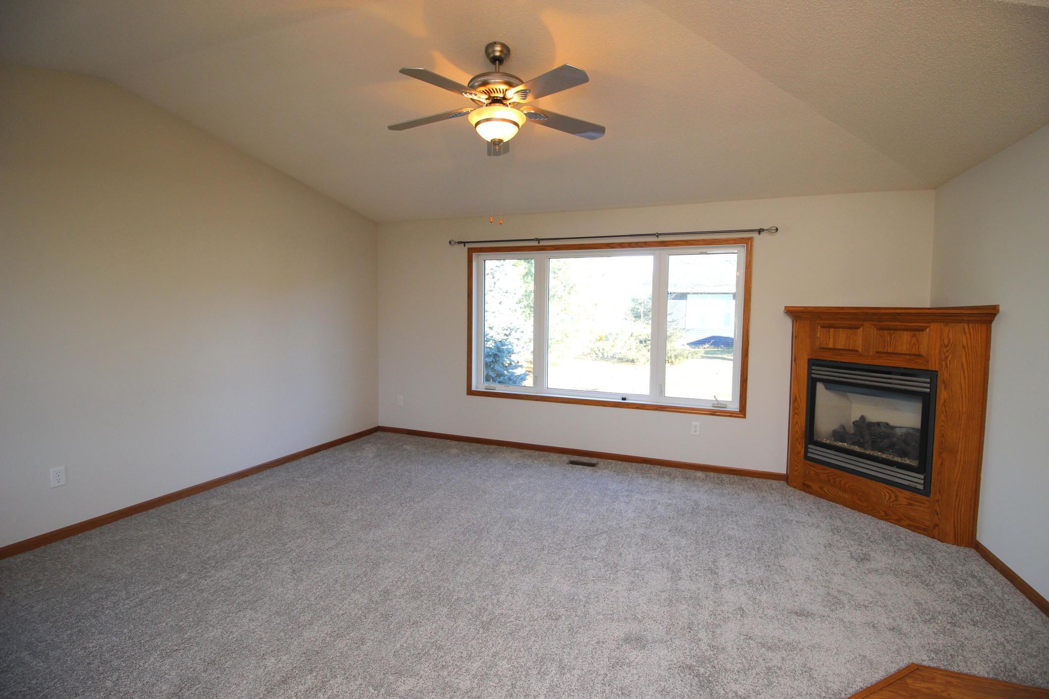 24255 Fillmore Circle, Bethel, Minnesota image 12