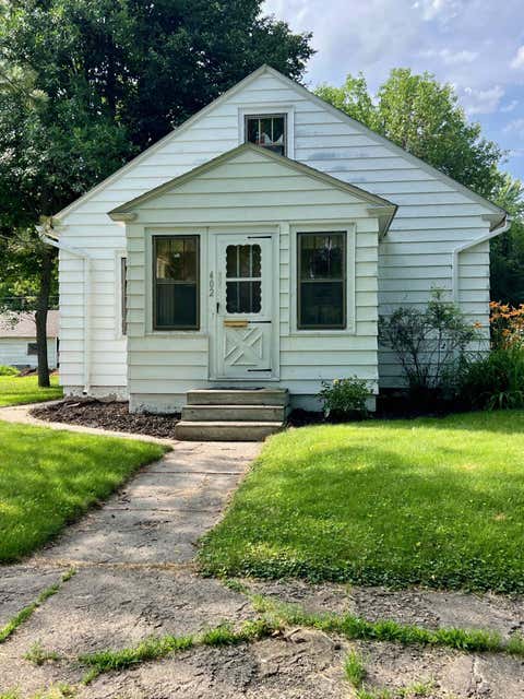 Homes For Sale - 402 W 8th Street<br/> Morris, MN 56267